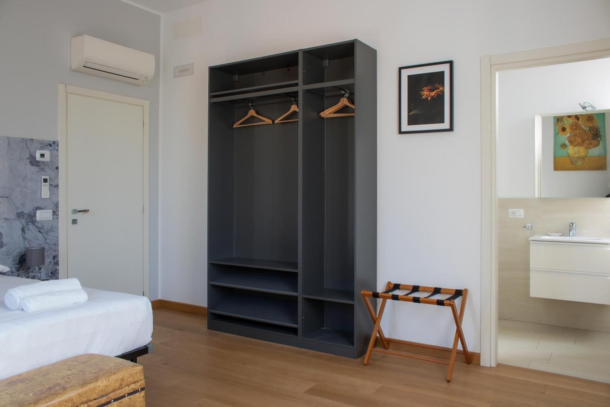 Rrrapido Holy Suites And Rooms - Via Sardegna Milán Exteriér fotografie