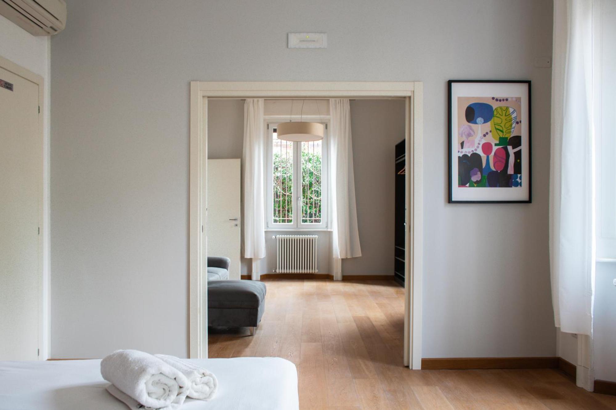 Rrrapido Holy Suites And Rooms - Via Sardegna Milán Exteriér fotografie