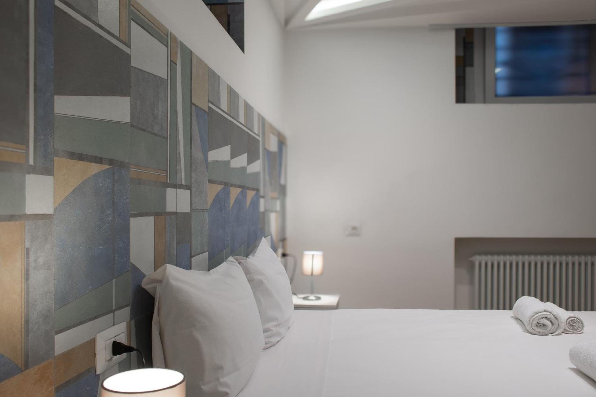 Rrrapido Holy Suites And Rooms - Via Sardegna Milán Exteriér fotografie