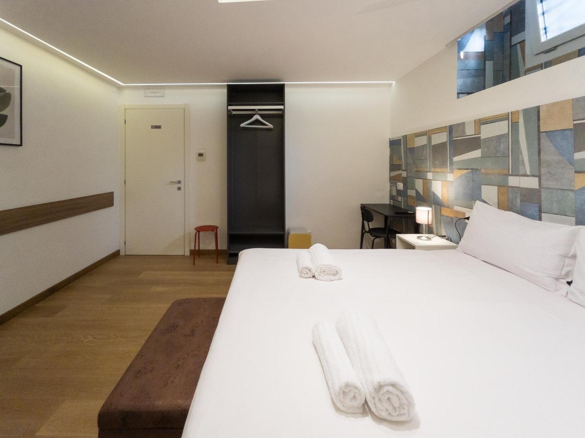 Rrrapido Holy Suites And Rooms - Via Sardegna Milán Exteriér fotografie